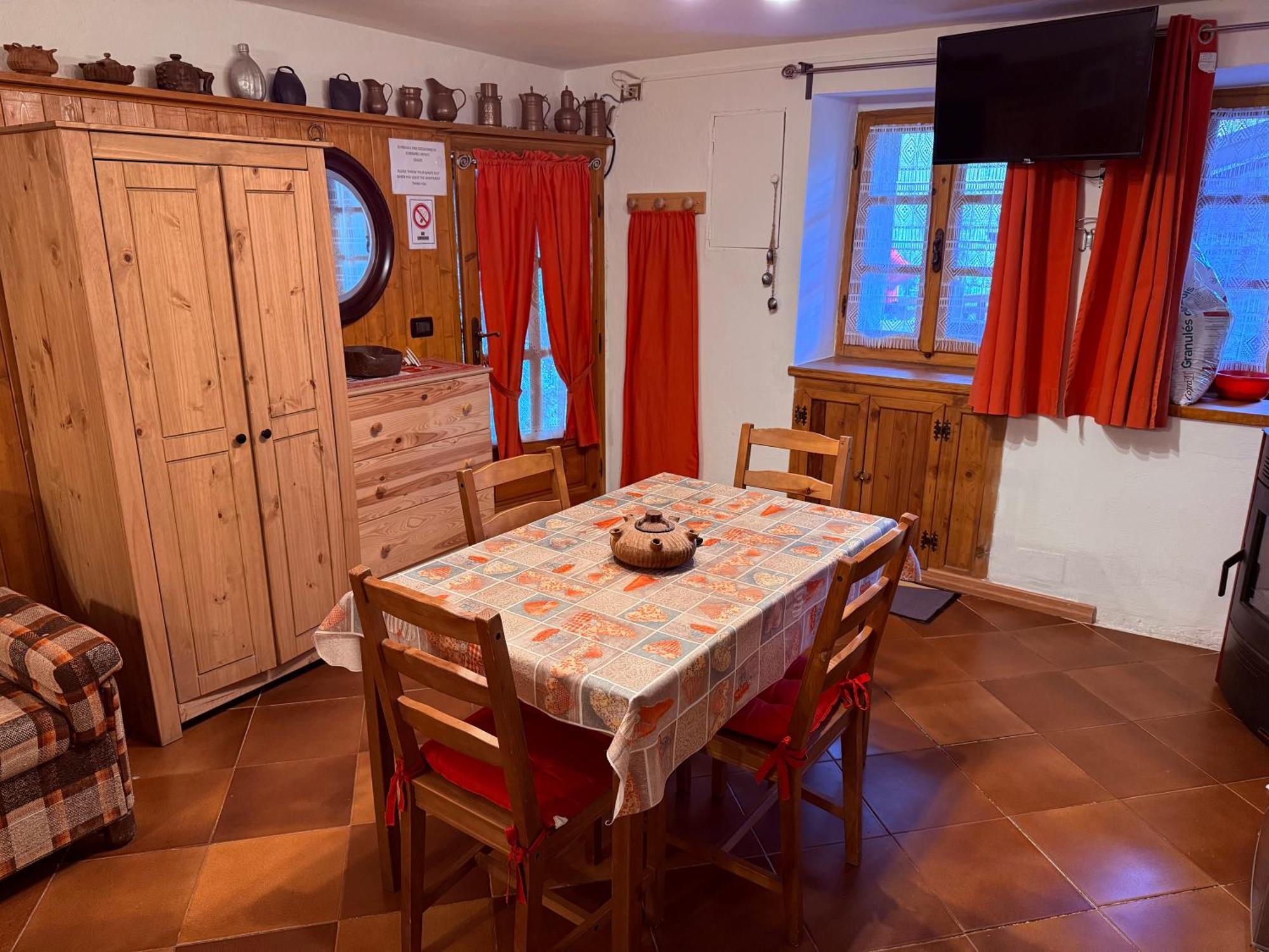 Casa Vacanze Nora ชามัวส์ ภายนอก รูปภาพ
