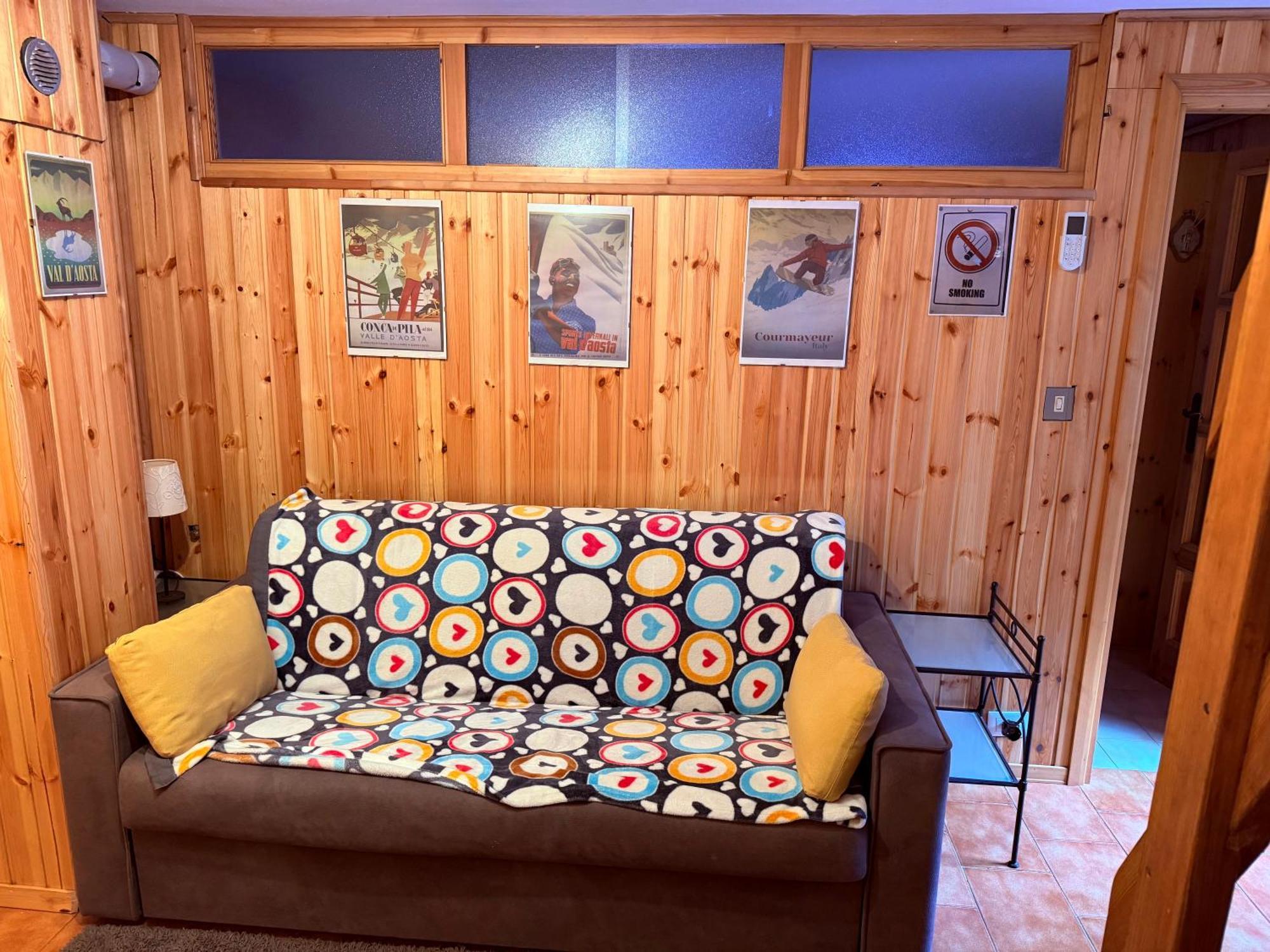 Casa Vacanze Nora ชามัวส์ ภายนอก รูปภาพ