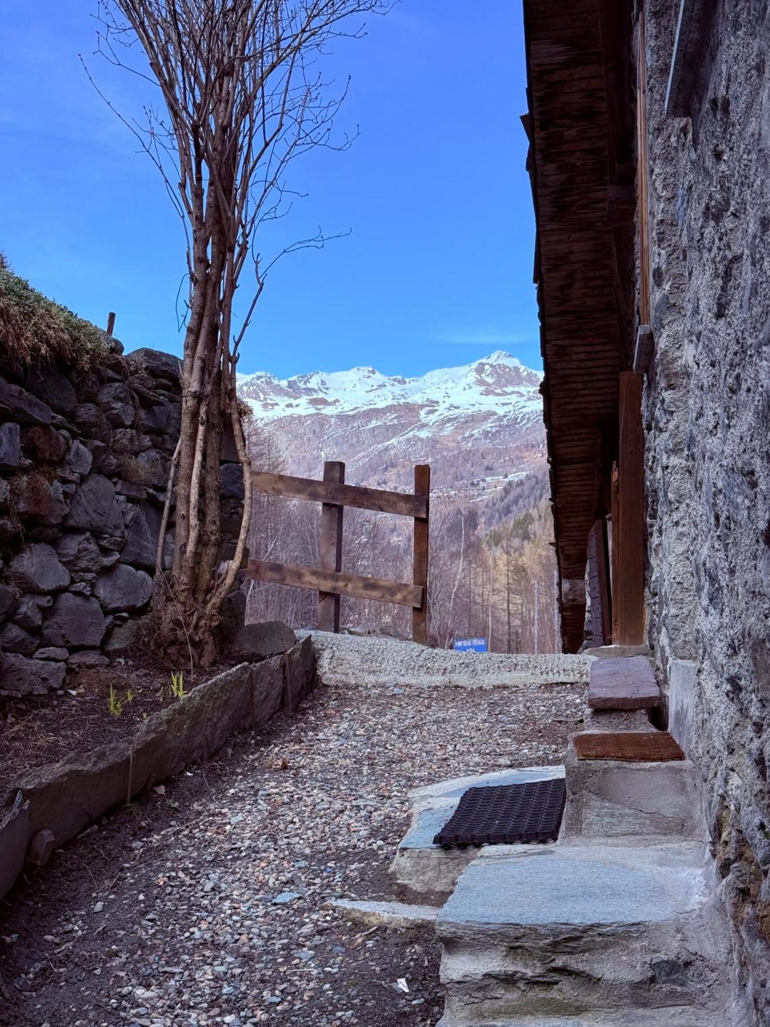 Casa Vacanze Nora ชามัวส์ ภายนอก รูปภาพ