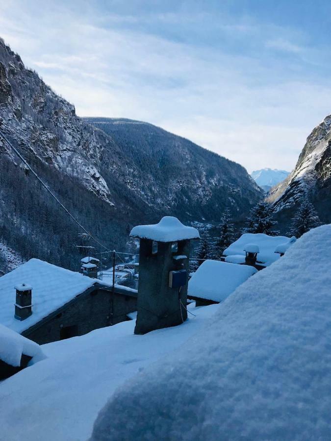 Casa Vacanze Nora ชามัวส์ ภายนอก รูปภาพ