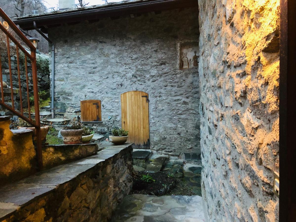 Casa Vacanze Nora ชามัวส์ ภายนอก รูปภาพ